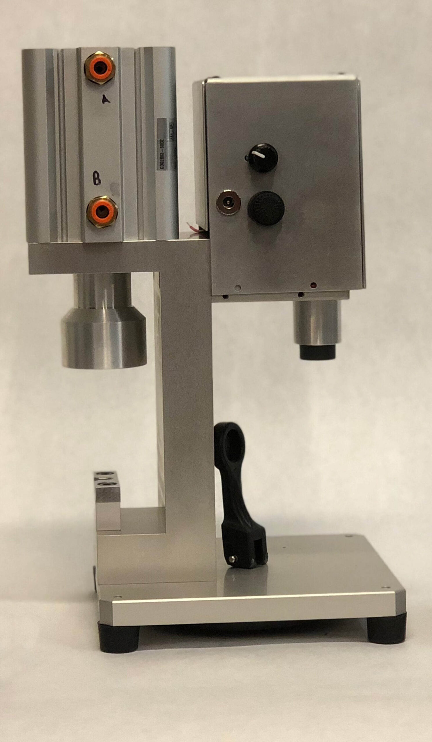 CCS-1000 Dual Capping System